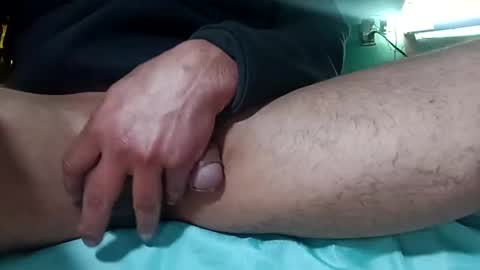 Snapshot of stanley204289748 chatting on 01/19/26, 09:24 stanley204289748 online show from 01/19/26, 09:24