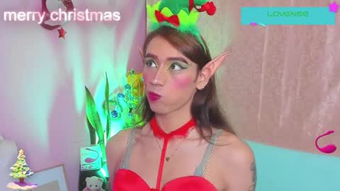 Snapshot of star_mor_ chatting on 12/13/24, 04:49  estrellita online show from 12/13/24, 04:49