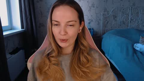 Alice online show from 01/06/25, 03:42