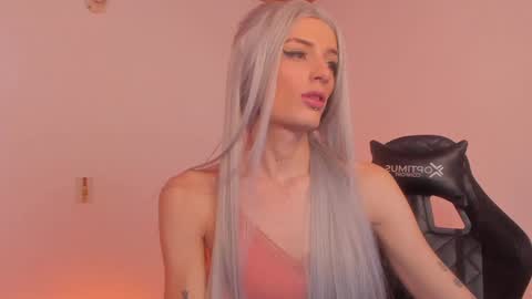 Snapshot of star_storm chatting on 01/13/25, 02:42 star_storm online show from 01/13/25, 02:42