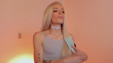 Snapshot of star_storm chatting on 01/17/25, 08:02 star_storm online show from 01/17/25, 08:02