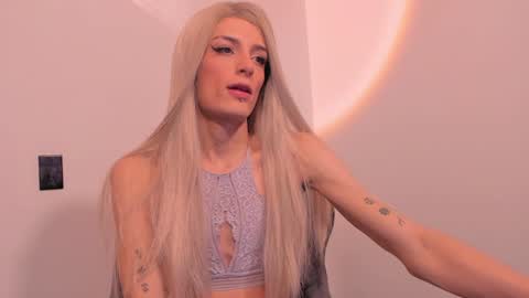 Snapshot of star_storm chatting on 01/22/25, 05:05 star_storm online show from 01/22/25, 05:05