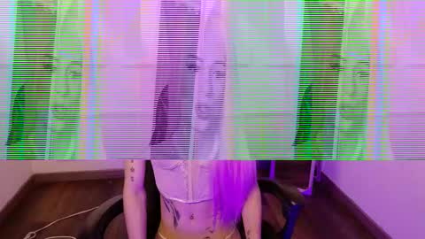 Snapshot of star_storm chatting on 09/24/25, 05:44 star_storm online show from 09/24/25, 05:44