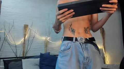 Snapshot of starcrow19 chatting on 12/03/25, 10:19 starcrow19 online show from 12/03/25, 10:19