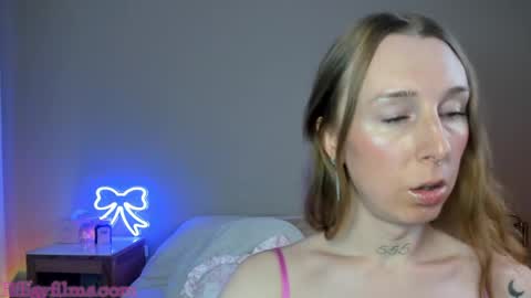 Star  Deluge  online show from 03/20/26, 09:30