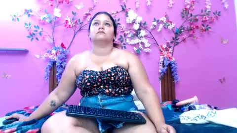 alejandra online show from 04/27/26, 08:40
