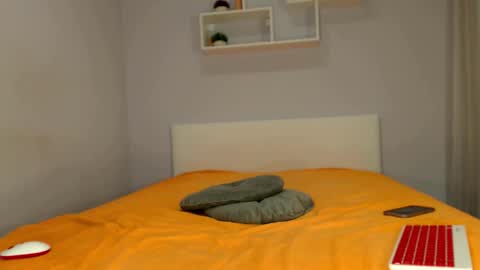 Snapshot of starfoxxxy1 chatting on 11/23/25, 01:33 Your fav Misteress and lover online show from 11/23/25, 01:33