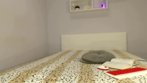 Snapshot of starfoxxxy1 chatting on 11/28/25, 08:17 Your fav Misteress and lover online show from 11/28/25, 08:17