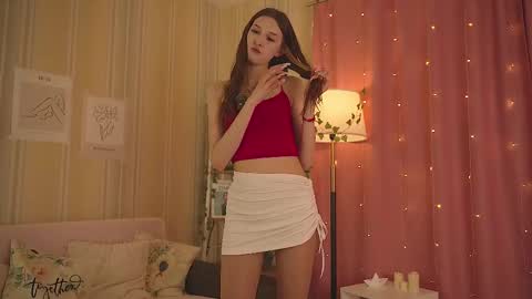 Snapshot of starfromsky chatting on 02/24/26, 12:14 Chloe online show from 02/24/26, 12:14