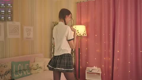 Chloe online show from 04/11/26, 12:42