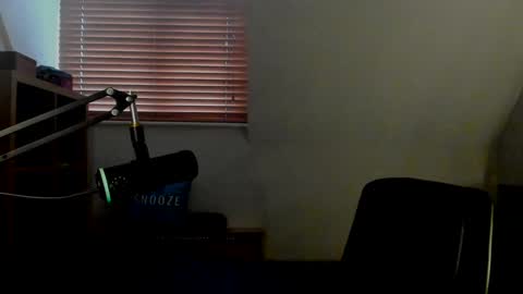 Snapshot of starlight1987 chatting on 01/22/25, 10:07 Adam online show from 01/22/25, 10:07