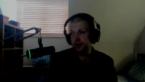 Snapshot of starlight1987 chatting on 02/22/25, 01:13 Adam online show from 02/22/25, 01:13