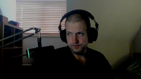 Snapshot of starlight1987 chatting on 02/25/25, 08:25 Adam online show from 02/25/25, 08:25