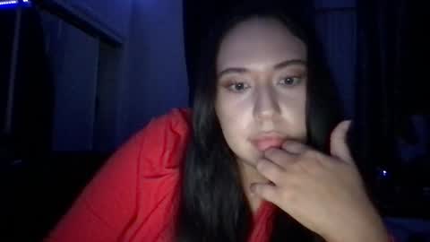 Snapshot of starlitdreams777 chatting on 03/07/25, 05:51 starlitdreams777 online show from 03/07/25, 05:51