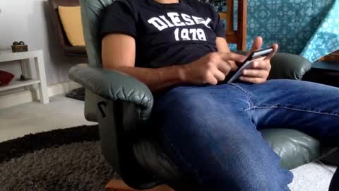 Snapshot of starpizzle chatting on 10/04/25, 10:57 Starpizzle online show from 10/04/25, 10:57
