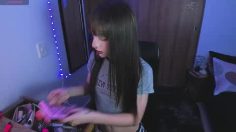 Snapshot of starrraura chatting on 09/11/25, 02:28 Star Aura online show from 09/11/25, 02:28