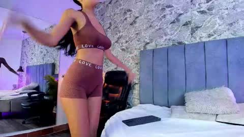 Snapshot of starry_eve chatting on 09/13/25, 11:21 Sofia online show from 09/13/25, 11:21
