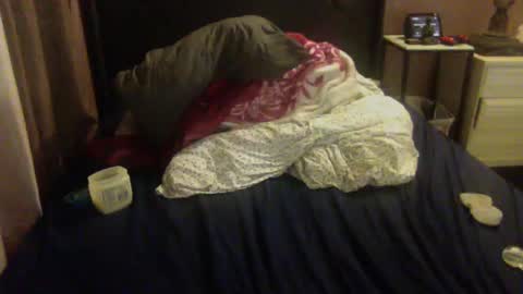 Snapshot of starshine333 chatting on 12/09/24, 08:00 ashtongue online show from 12/09/24, 08:00