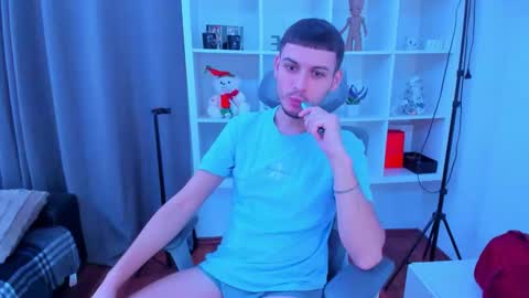 Snapshot of stashott69 chatting on 12/22/25, 11:40 STAS online show from 12/22/25, 11:40