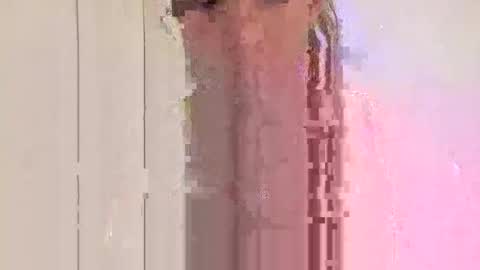 Snapshot of stassiethatsororitygirl chatting on 01/20/25, 05:04 Stassiethatsororitygirl online show from 01/20/25, 05:04