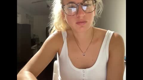 Snapshot of stassiethatsororitygirl chatting on 11/10/25, 09:52 Stassiethatsororitygirl online show from 11/10/25, 09:52