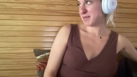 Snapshot of stassiethatsororitygirl chatting on 01/07/26, 06:54 Stassiethatsororitygirl online show from 01/07/26, 06:54