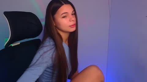 Snapshot of stasy_milk chatting on 12/26/24, 06:41 Stasy online show from 12/26/24, 06:41