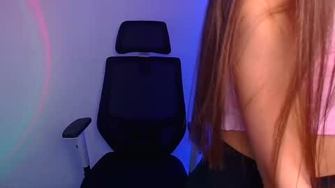 Snapshot of stasy_milk chatting on 01/12/25, 06:39 Stasy online show from 01/12/25, 06:39