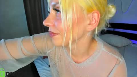 Snapshot of stasy_traiin chatting on 06/25/26, 05:12 Stasy online show from 06/25/26, 05:12
