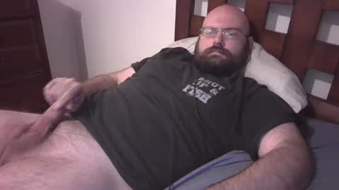 Snapshot of stealthytuna95 chatting on 04/08/26, 07:03 mike online show from 04/08/26, 07:03