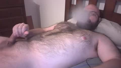 Snapshot of stealthytuna95 chatting on 04/15/26, 04:58 mike online show from 04/15/26, 04:58