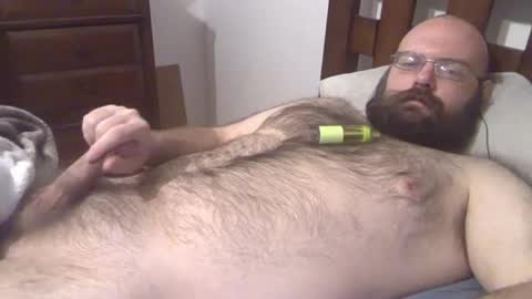 Snapshot of stealthytuna95 chatting on 05/08/26, 01:38 mike online show from 05/08/26, 01:38