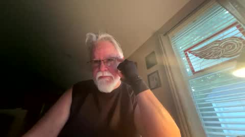 Tom online show from 07/25/26, 10:35