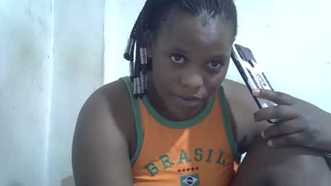 Snapshot of steamy_gal chatting on 10/13/25, 05:35 steamy_gal online show from 10/13/25, 05:35