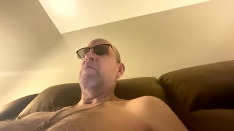 steel259373 online show from 12/03/25, 07:05