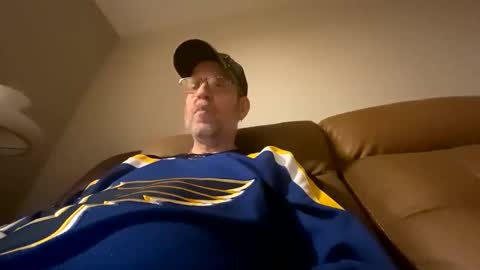 steel259373 online show from 02/21/26, 04:02