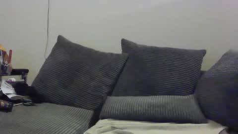 Snapshot of steelringshaft chatting on 12/18/24, 04:06 Mikee online show from 12/18/24, 04:06