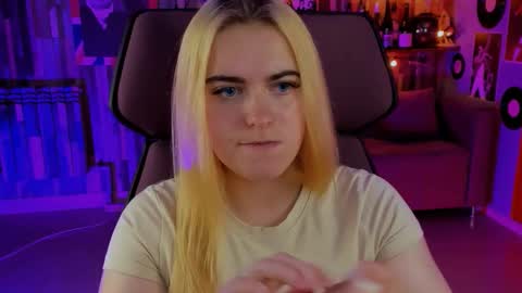 stef_nicks online show from 09/11/25, 09:09