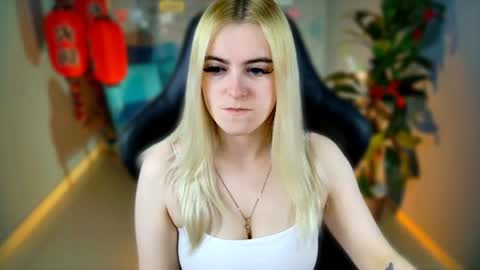 stef_nicks online show from 06/20/26, 05:43