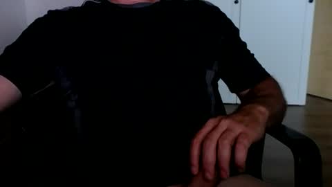Snapshot of stefan2580 chatting on 07/01/26, 06:37 Stefan online show from 07/01/26, 06:37