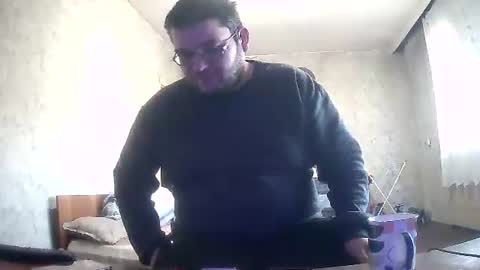 Snapshot of stefan90pt chatting on 12/16/24, 07:15 Stefan online show from 12/16/24, 07:15