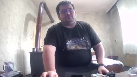 Stefan online show from 11/06/25, 12:17