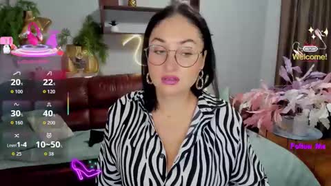 Snapshot of stefanawinter chatting on 11/04/25, 04:55 StefanaWinter online show from 11/04/25, 04:55