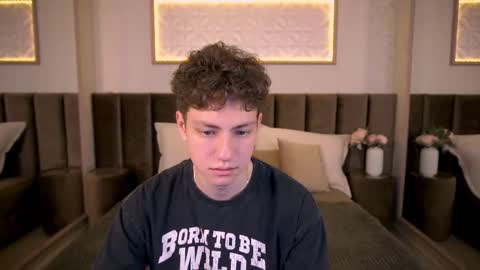 Esrefan online show from 02/13/26, 07:32