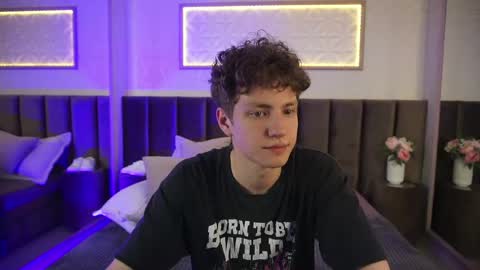 Esrefan online show from 04/21/26, 02:51