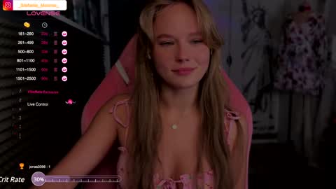 Snapshot of stefanie_collins chatting on 12/03/24, 09:56 Stefanie online show from 12/03/24, 09:56