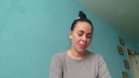 Snapshot of stefaniyax chatting on 10/19/25, 09:10 stefaniyax online show from 10/19/25, 09:10