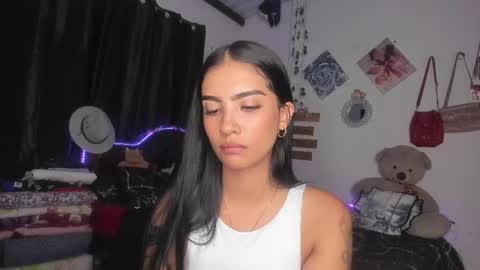 Im MiaIts my first day here  online show from 02/19/25, 12:57