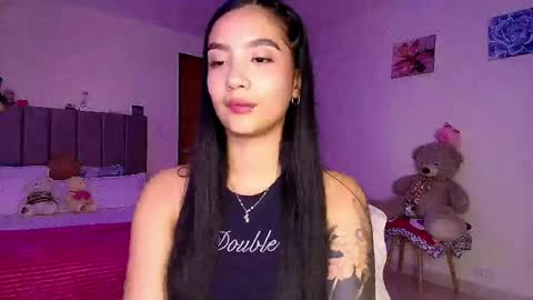 Im MiaIts my first day here  online show from 03/11/26, 12:38