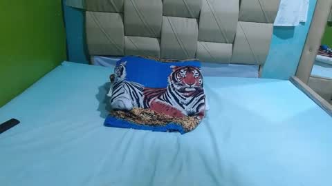 Stefanny online show from 11/14/25, 04:28